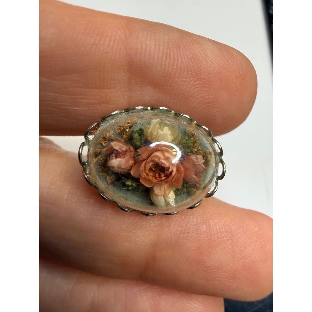 Vintage Dried Flower Terrarium Lapel Pin Silver Tone Botanical Acrylic Dome Pin